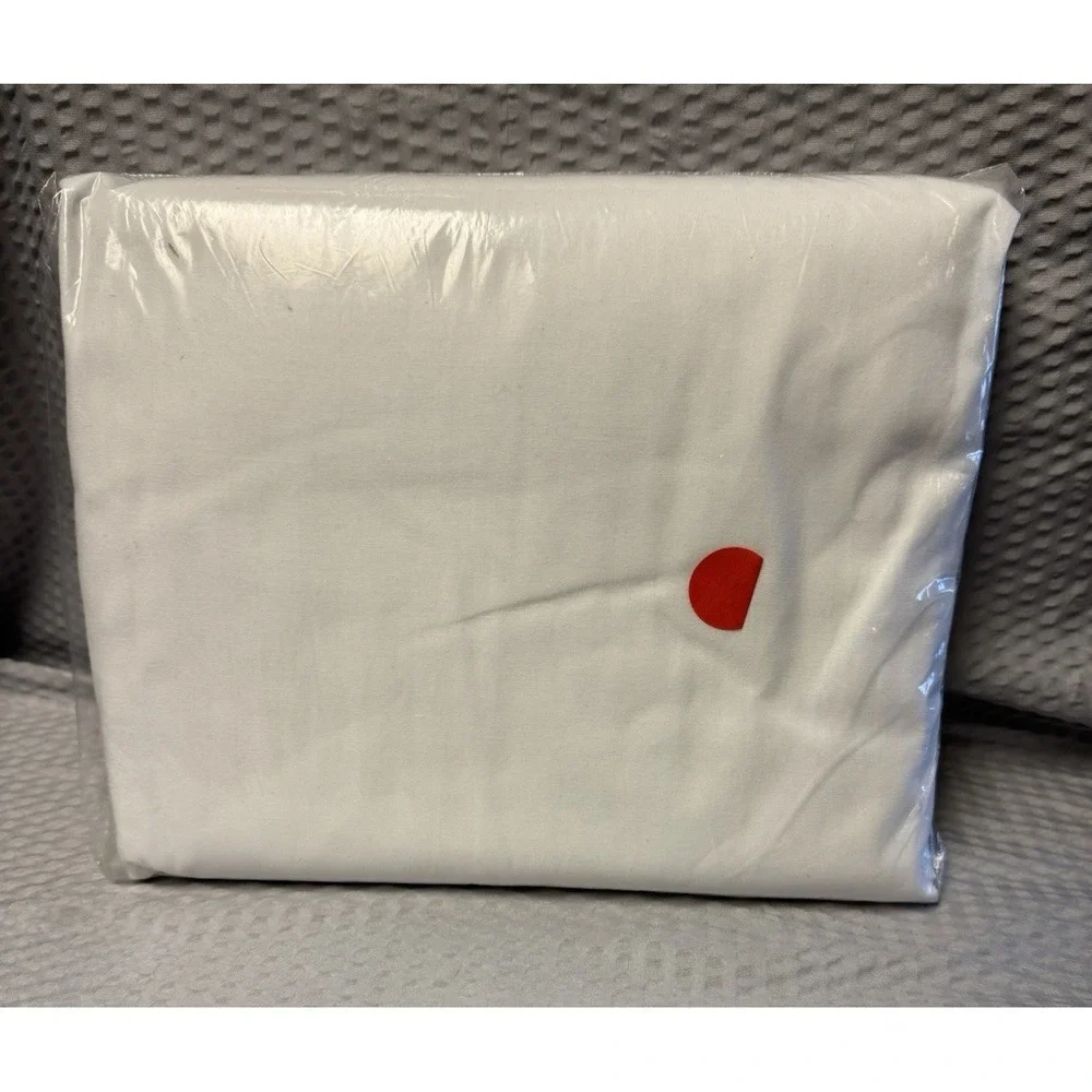 NEW VTG Durable 1 Seconds Queen White Flat Sheet White Eyelet Embroidery